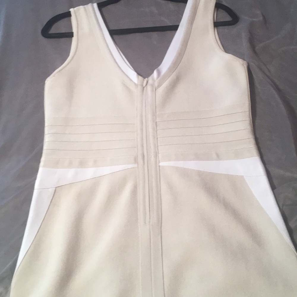 Bebe bandage dress nude taupe XL